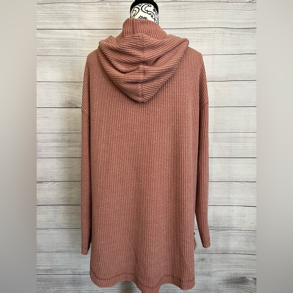New In | Waffle Knit Hooded Button Down Top - Picture 4 of 8